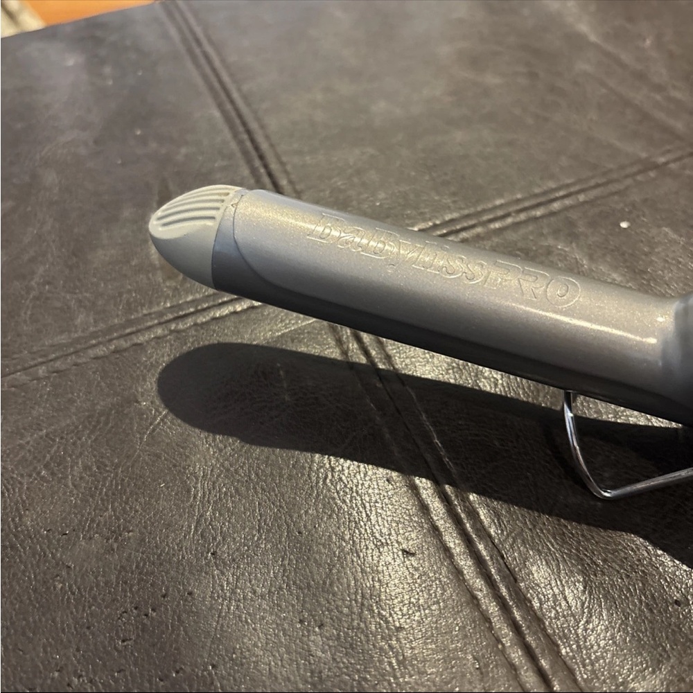 Blue and Gray Curling Iron - Picture 6 of 6